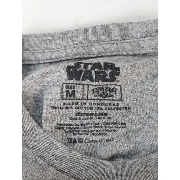 Star Wars Darth Vader Men’s Christmas T-Shirt~ M~Cotton-Poly Gray Sled Red Cap - Picture 2 of 8